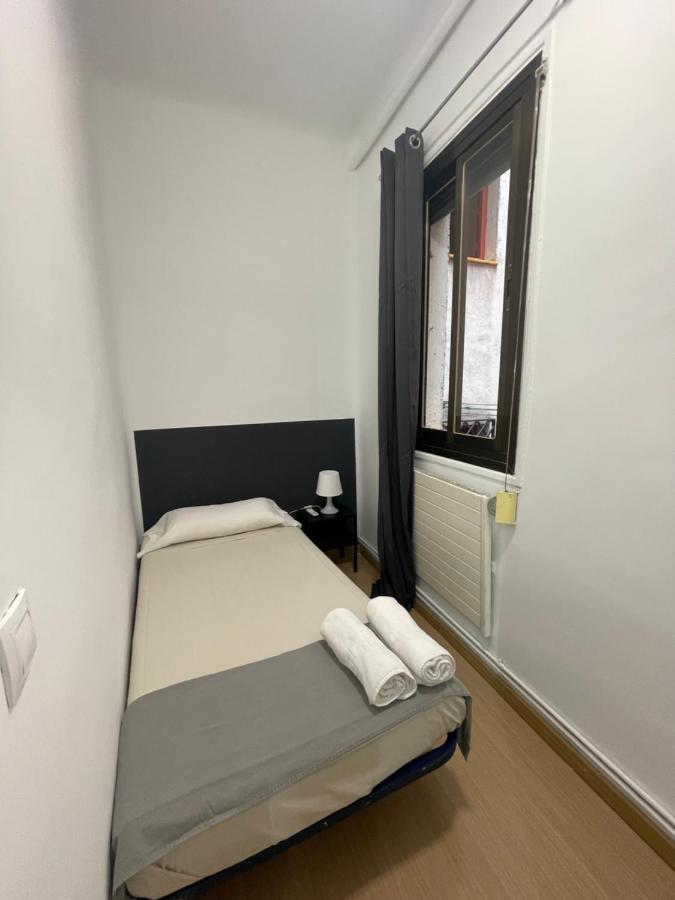 Toledo Habitaciones Madrid Exterior foto