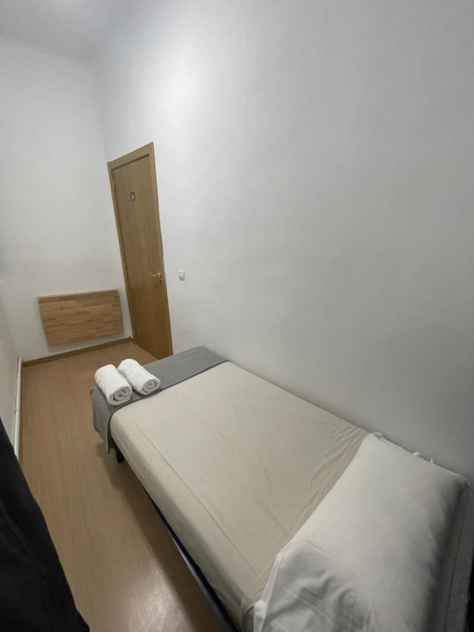 Toledo Habitaciones Madrid Exterior foto